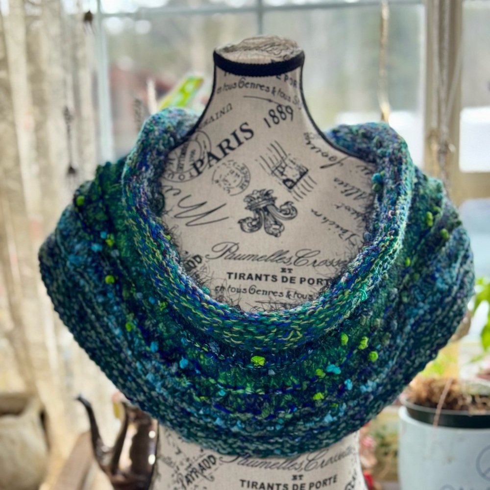 Premium Wool Infinity Scarf —Witchy Ocean Blues•4-Strand Hand Knit•One-of-a-Kind - Picture 10 of 17